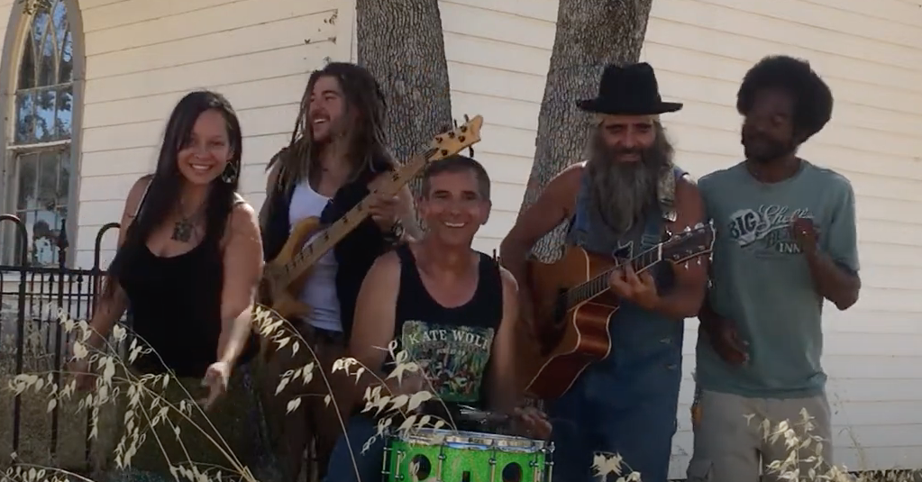 Clan Dyken 'These Days Come & Go' Video